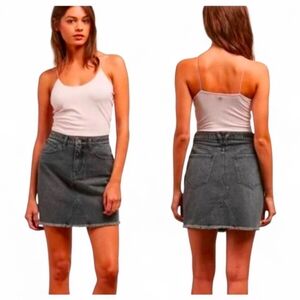 VOLCOM Charcoal Gray/Black Y2K Raw Hem Stoned Mini Skirt - Medium